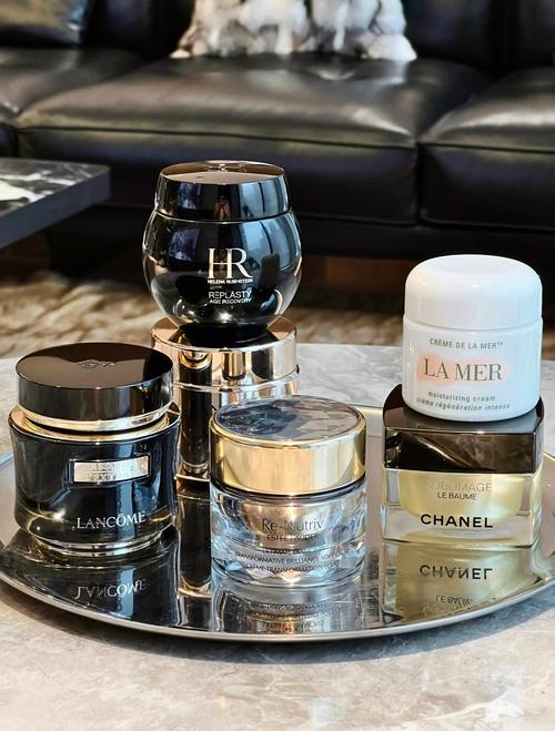 25+肌肤选护肤品,抗初老还是抗皱?-图1 25+肌肤选护肤品,抗初老还是抗皱?-图1