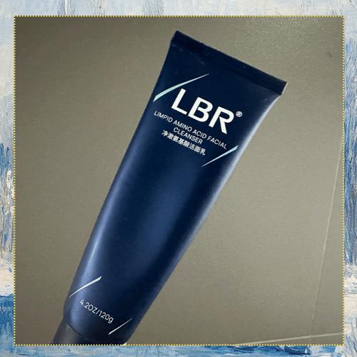 2025男生祛痘产品怎么选?-图1 2025男生祛痘产品怎么选?-图1