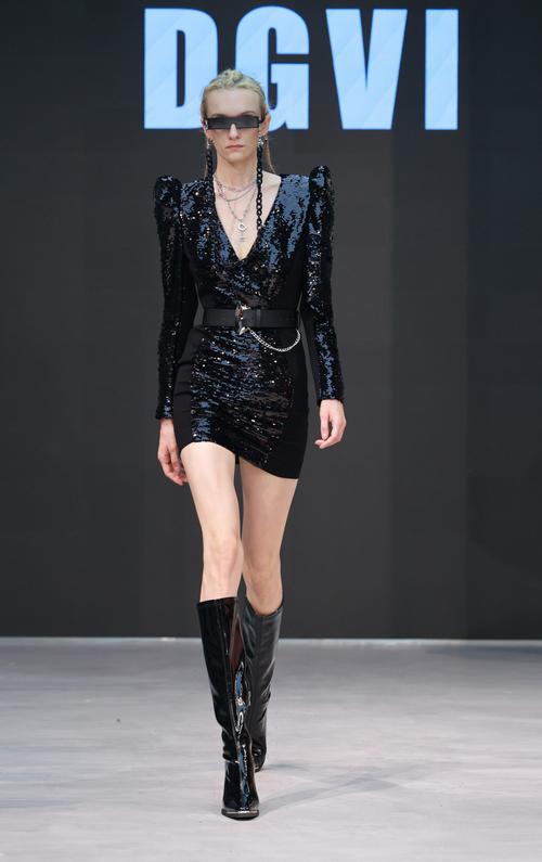 时尚国际年轻女装品牌，如何定义年轻？-图2