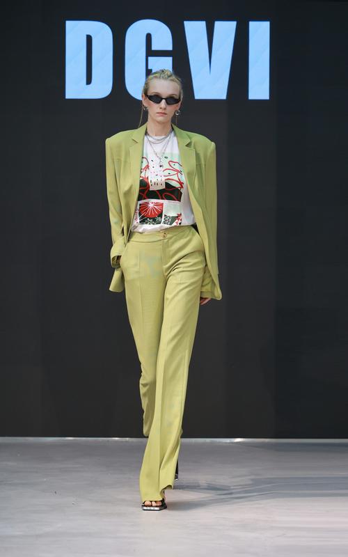 时尚国际年轻女装品牌，如何定义年轻？-图3