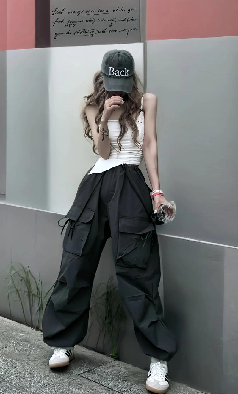 街头混搭风格服装女装-图2 街头混搭风格服装女装-图2