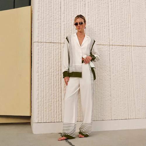 条纹时尚女装图片大全-图1