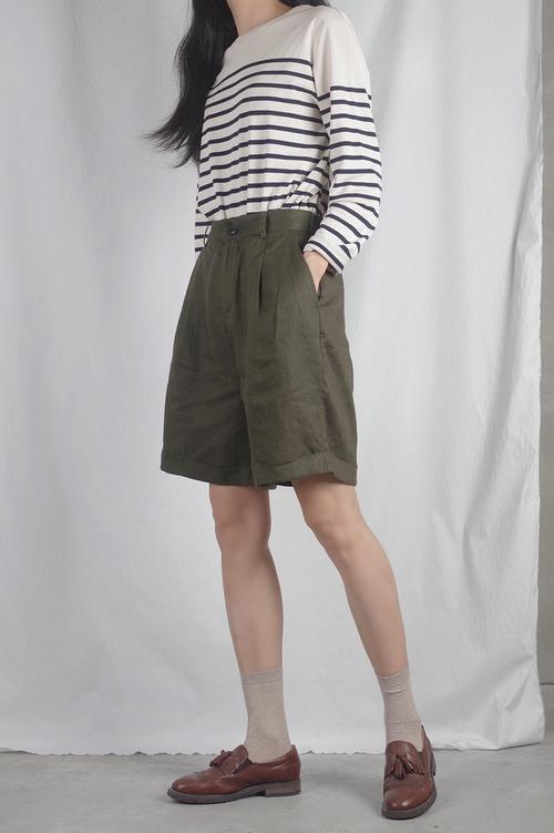 横文横条T恤怎么搭才显瘦时髦？-图3