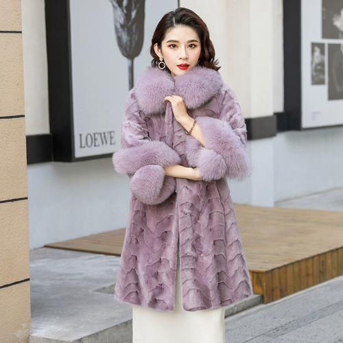 哪些女装皮草品牌值得入手?-图1 哪些女装皮草品牌值得入手?-图1