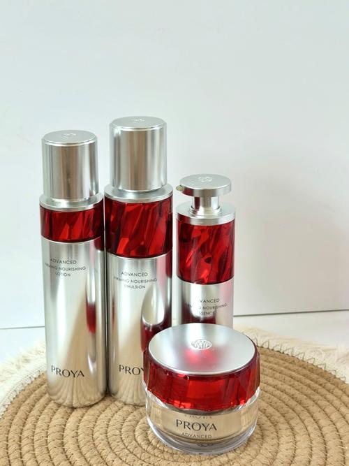 抗初老抗氧化,护肤品怎么选才有效?-图2 抗初老抗氧化,护肤品怎么选才有效?-图2