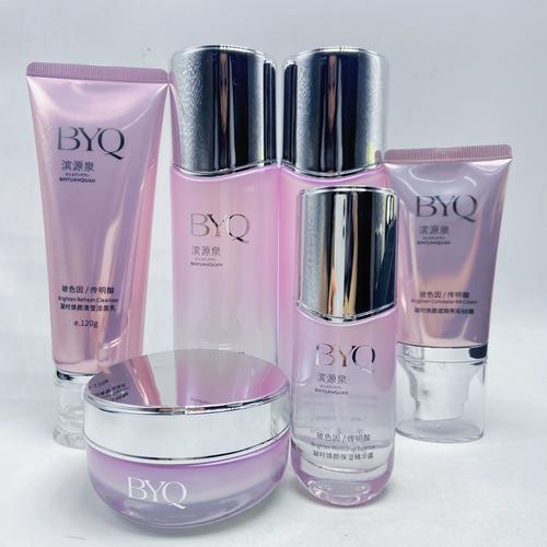 19岁护肤怎么选?适合年龄的清单推荐-图3 19岁护肤怎么选?适合年龄的清单推荐-图3