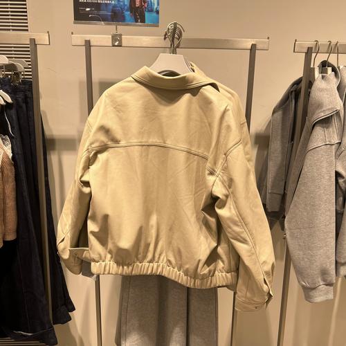 2025冬女装流行趋势有哪些?-图3 2025冬女装流行趋势有哪些?-图3