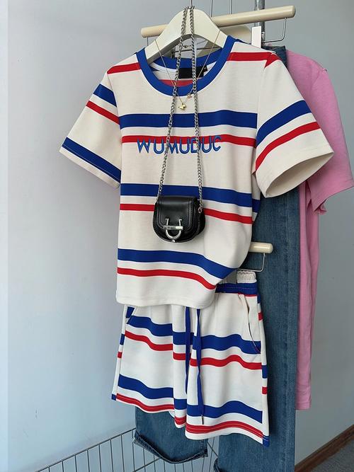 可盈女装2025夏款有哪些新亮点?-图2 可盈女装2025夏款有哪些新亮点?-图2