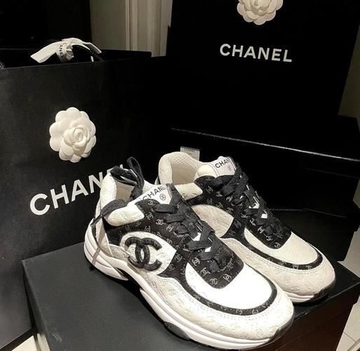 香奈儿女装鞋2025有何新亮点?-图1 香奈儿女装鞋2025有何新亮点?-图1