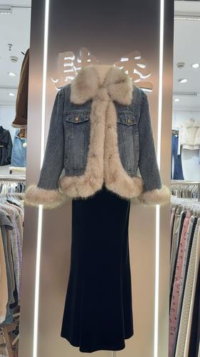 毛毛牛仔外套韩版显瘦吗？-图2