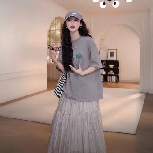 网红女装搭配图，哪种风格最吸睛？-图2