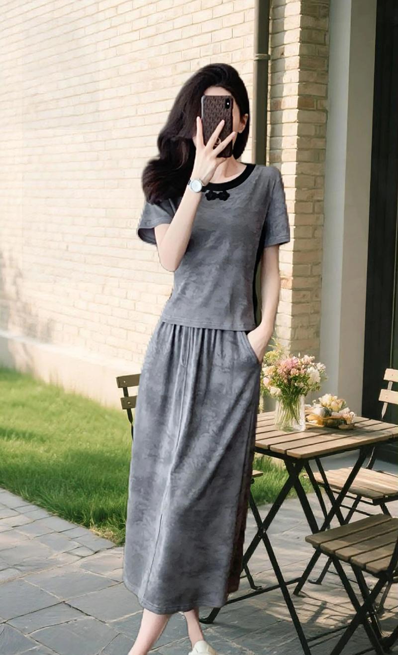 2025夏女装怎么搭才时髦吸睛？-图2