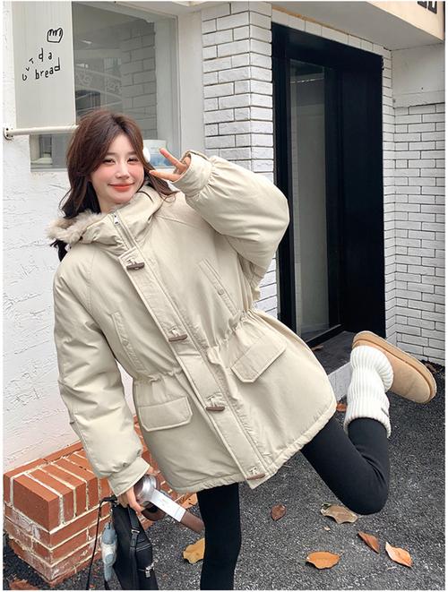 冬季女装加绒加厚上衣,暖和又显瘦吗?-图3 冬季女装加绒加厚上衣,暖和又显瘦吗?-图3