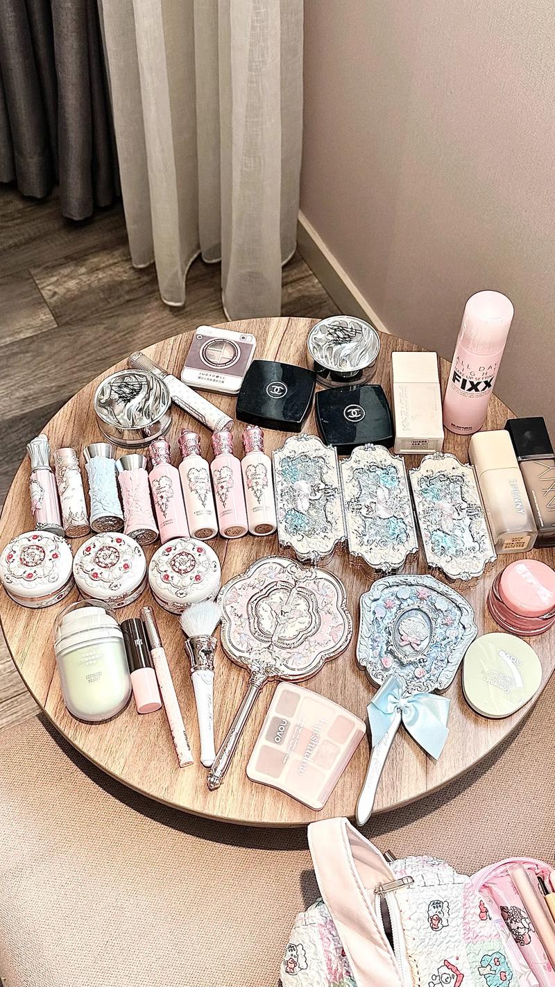 15岁女孩适合用什么护肤品?-图3 15岁女孩适合用什么护肤品?-图3