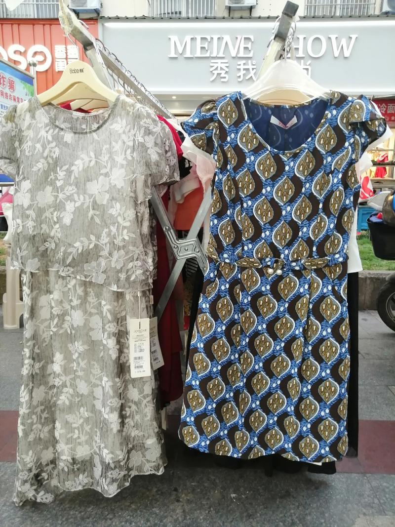 查找千百惠女装连衣裙，哪款更值得入手？-图2