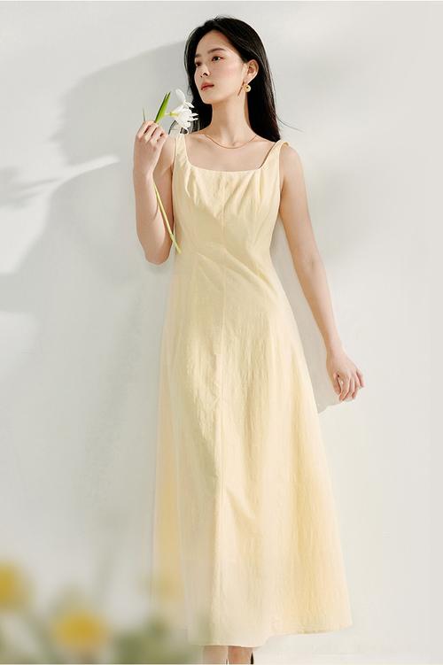 女装连衣裙长装怎么选？-图1