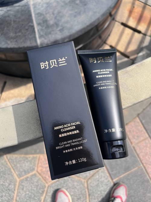 女中学生适合用什么护肤品？-图2