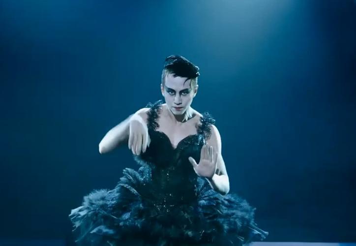 邓超女装图片大全，为何引发热议？-图3