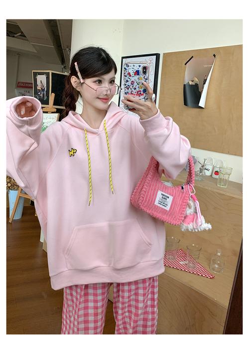 蘑菇街首页卫衣女装有哪些新款?-图2 蘑菇街首页卫衣女装有哪些新款?-图2