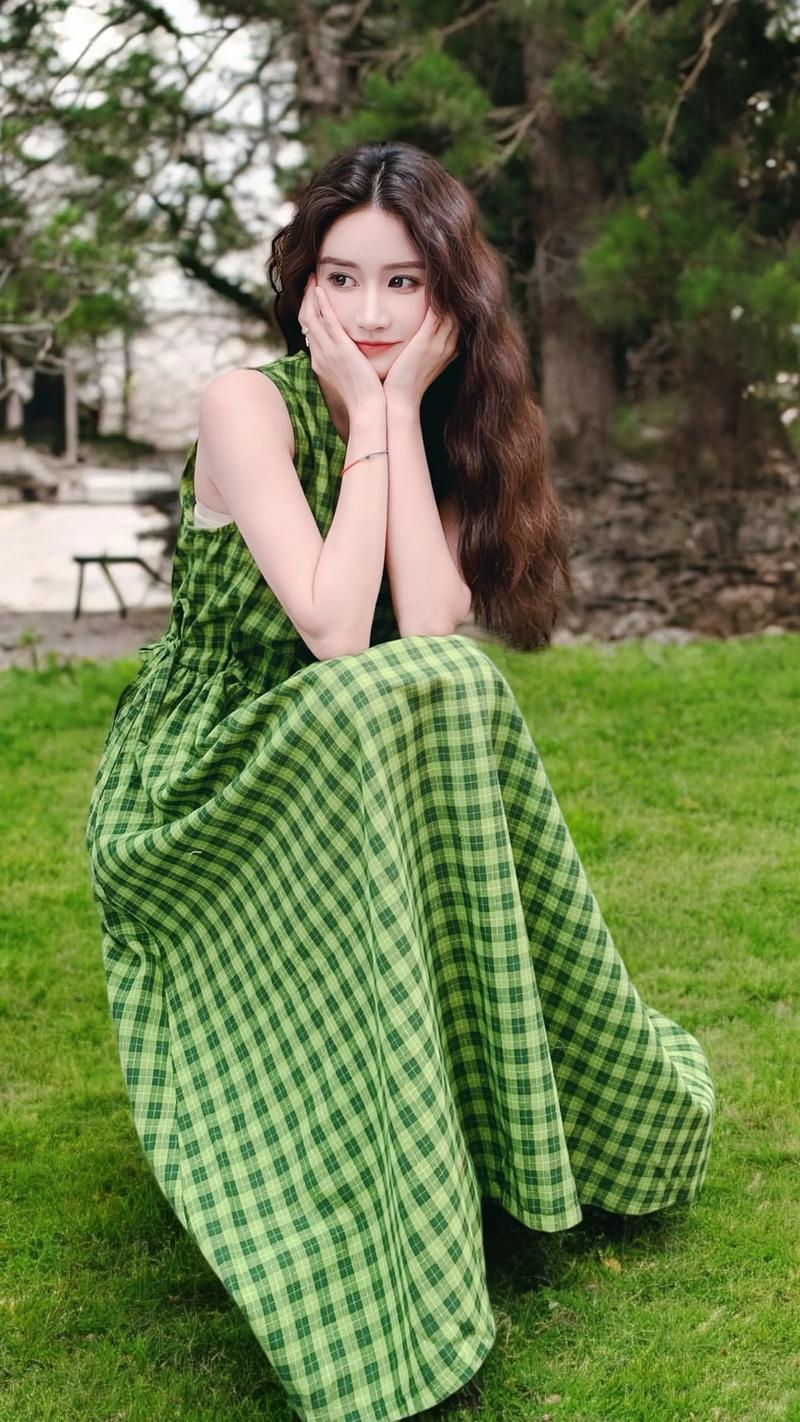 2025森女系女装会流行哪些新元素?-图1 2025森女系女装会流行哪些新元素?-图1