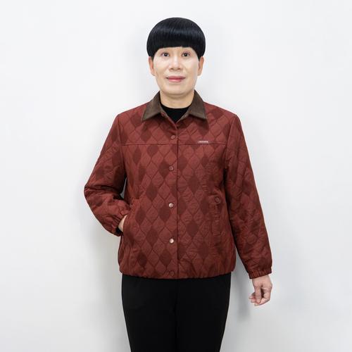 2025中年女装外套选款有哪些新趋势？-图1