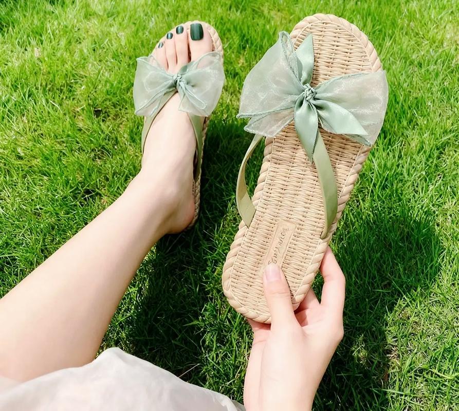 绿色女鞋怎么搭配衣服？-图2