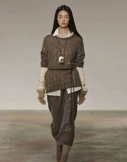 2025女装趋势有哪些新风向？-图3