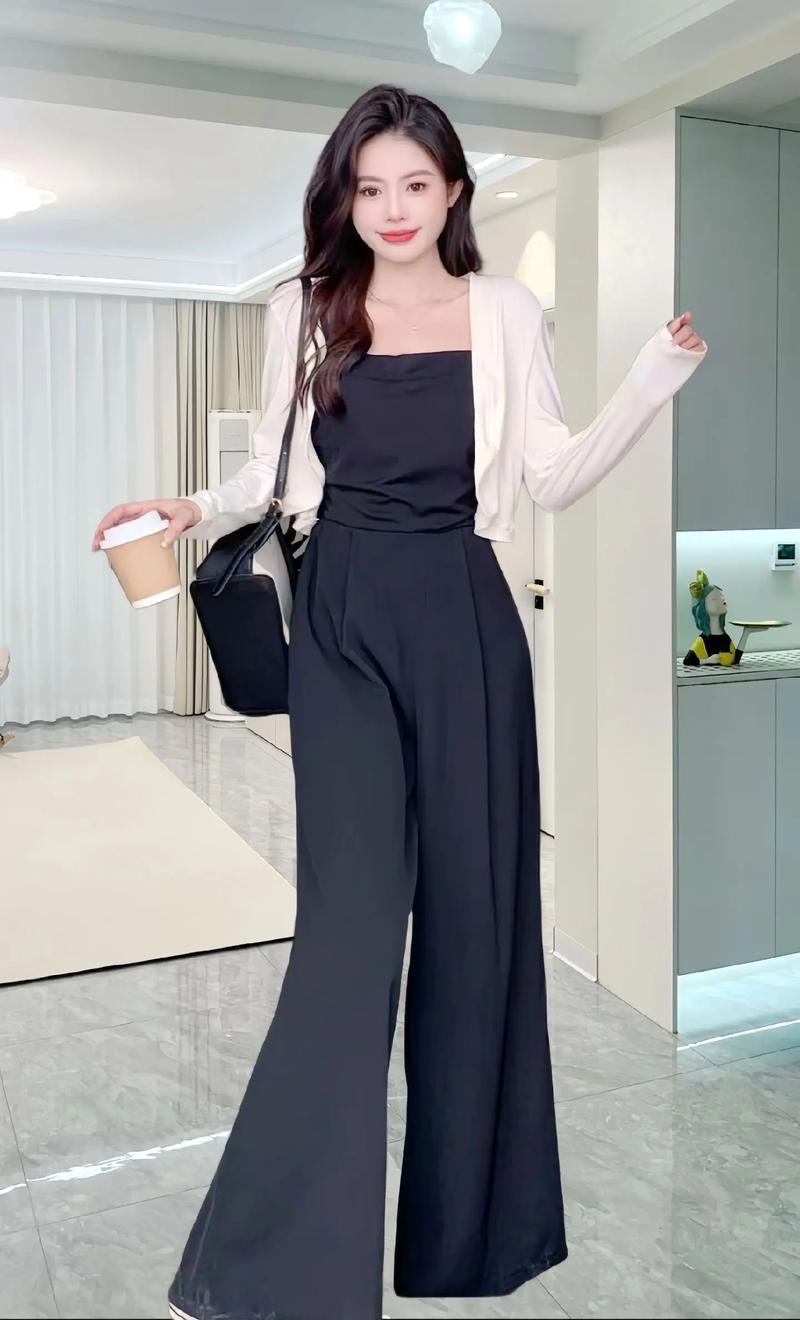 黑裤怎么搭才时髦?-图3 黑裤怎么搭才时髦?-图3