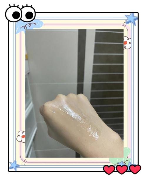 护肤品擦后粘粘的是正常现象吗？-图3