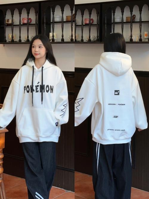 白色卫衣女装图片有哪些款式？-图2