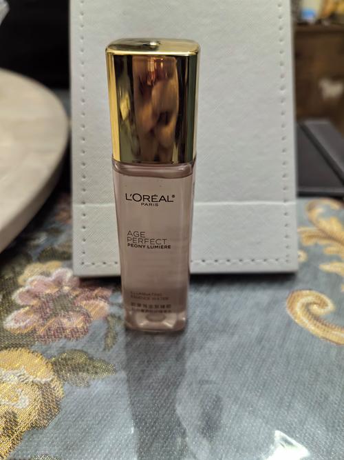 26岁护肤品怎么选？抗初老还是基础保湿？-图1