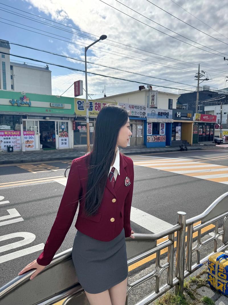韩国校服女装有哪些款式？-图2