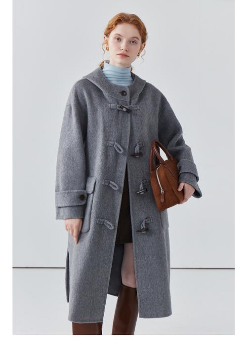 拉夏贝尔毛呢外套版型显瘦吗？-图3