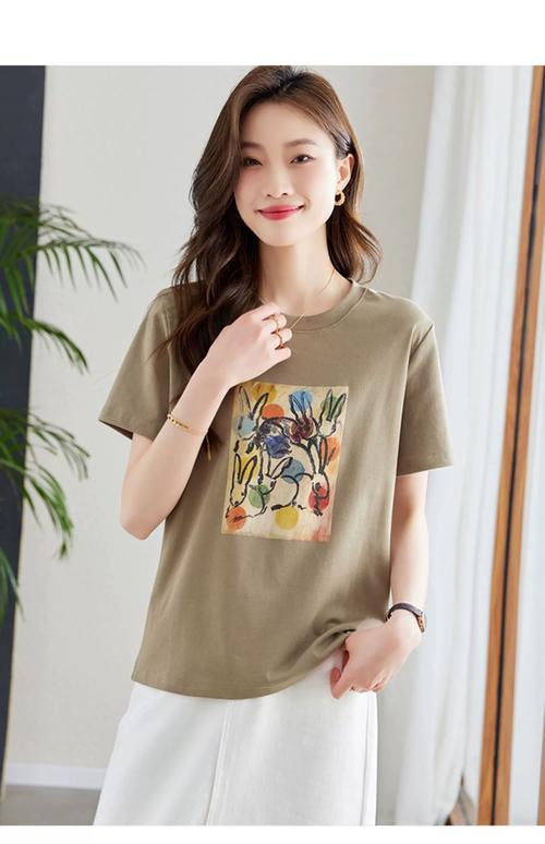 休闲T恤女装图片,有哪些值得欣赏的款式?-图2 休闲T恤女装图片,有哪些值得欣赏的款式?-图2