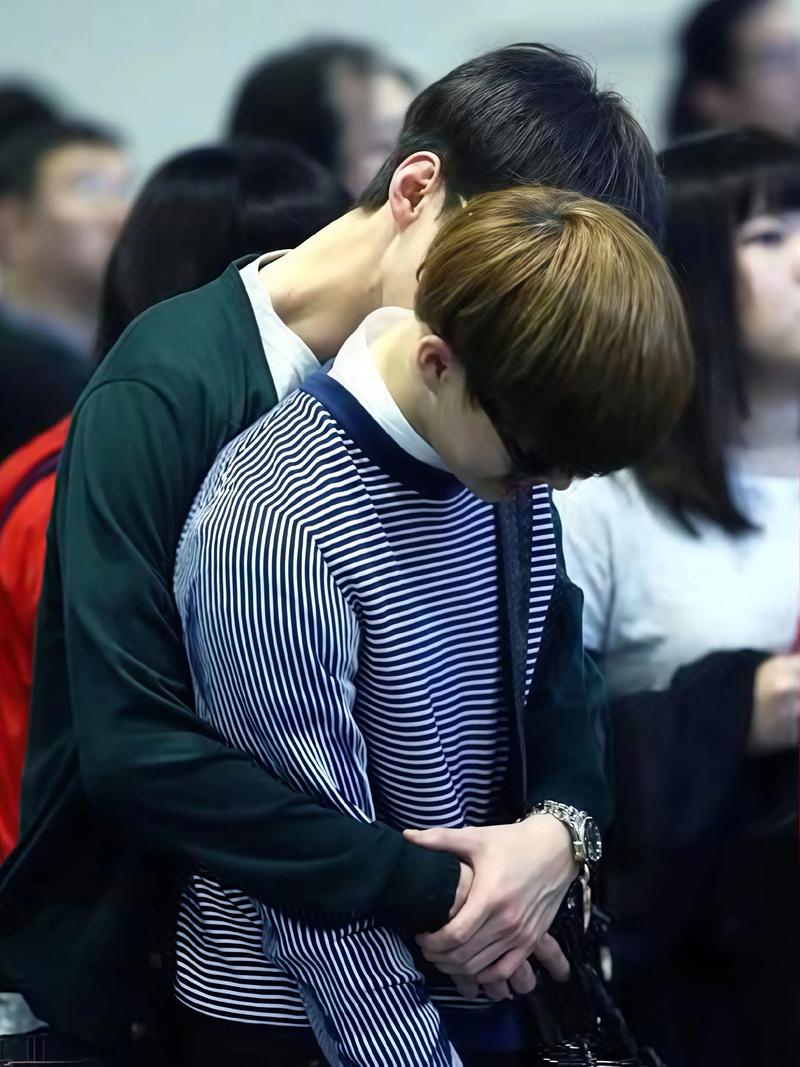 吴世勋女装造型惊艳，为何如此突破？-图3