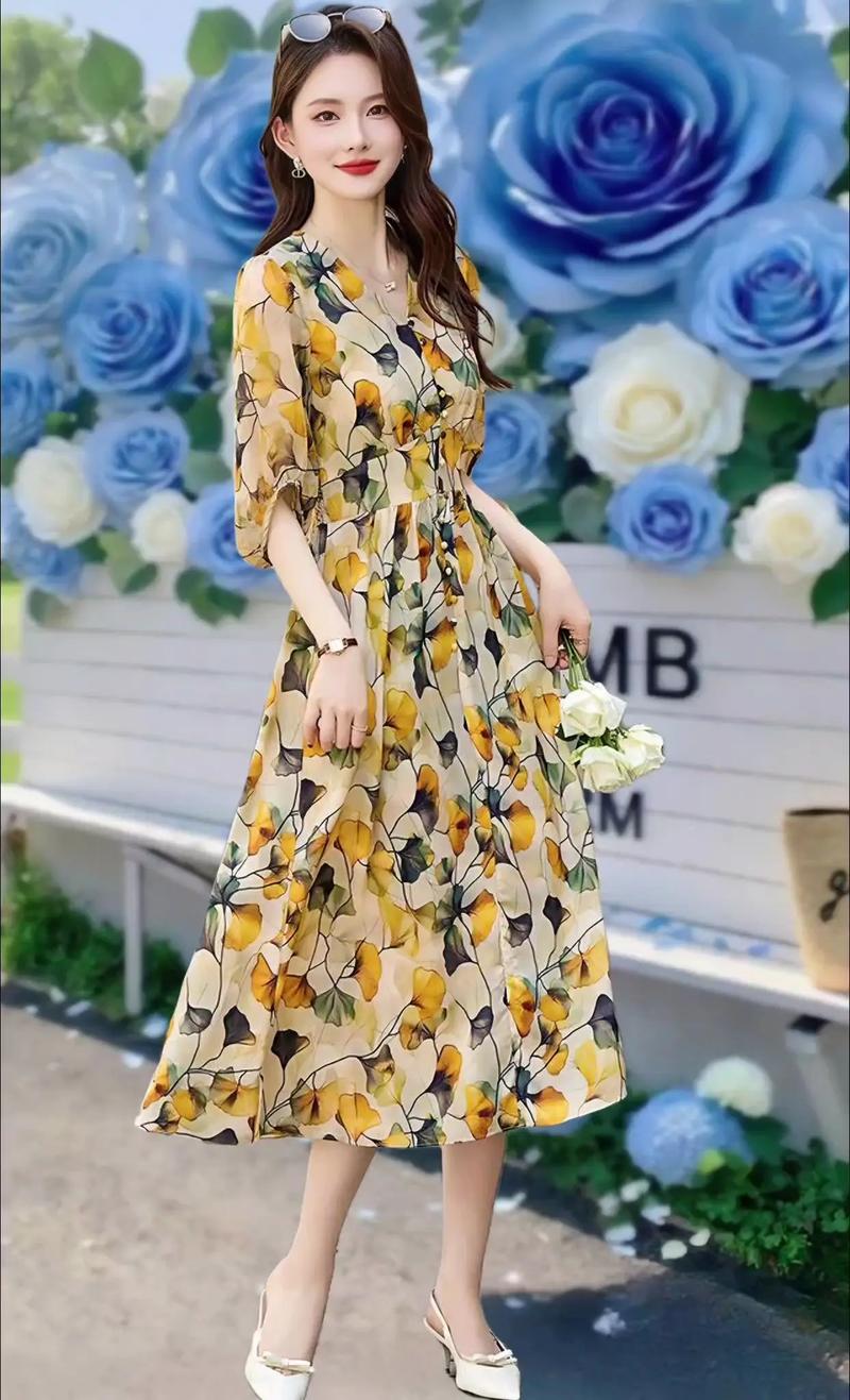 淘宝女装新款，今年流行什么风格？-图2