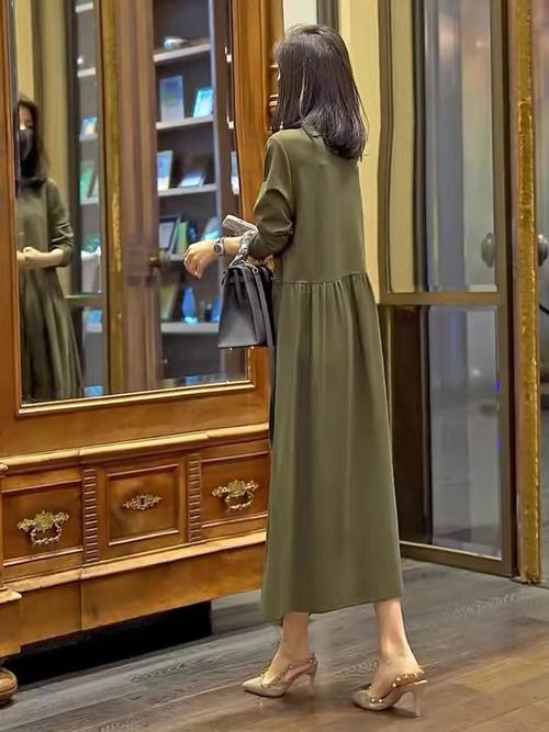 早秋新款女装,如何兼顾休闲与气质?-图1 早秋新款女装,如何兼顾休闲与气质?-图1