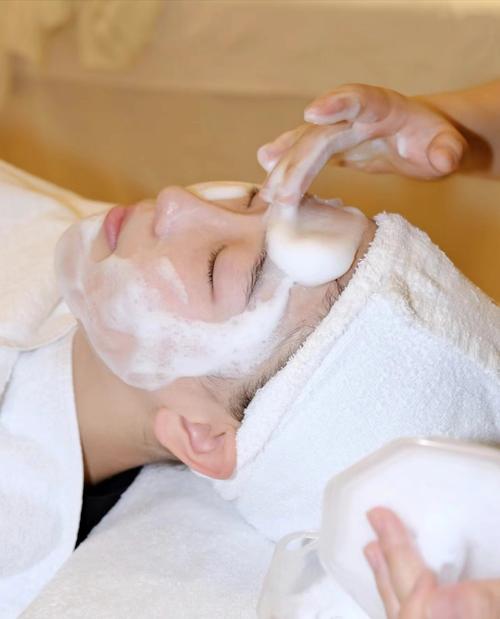 汗蒸后能立刻洗脸护肤吗？-图3