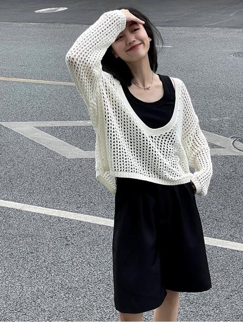 夏季新款白色女装外搭怎么选？-图2