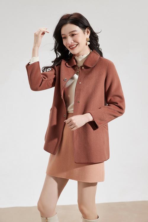 冬天牌子女装外套好看-图1