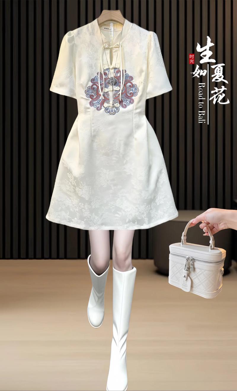 2025创意女装，有哪些新潮流？-图3