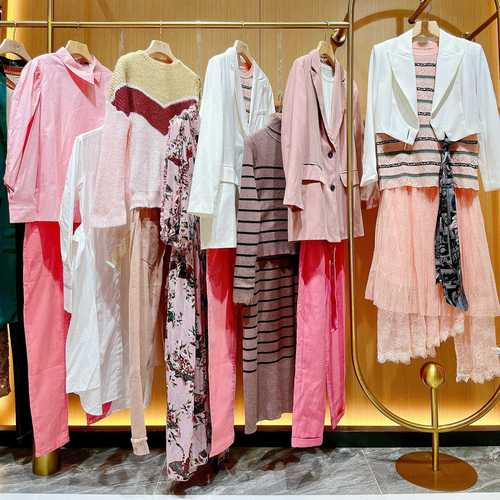 春装女装店主选哪些款式？-图1
