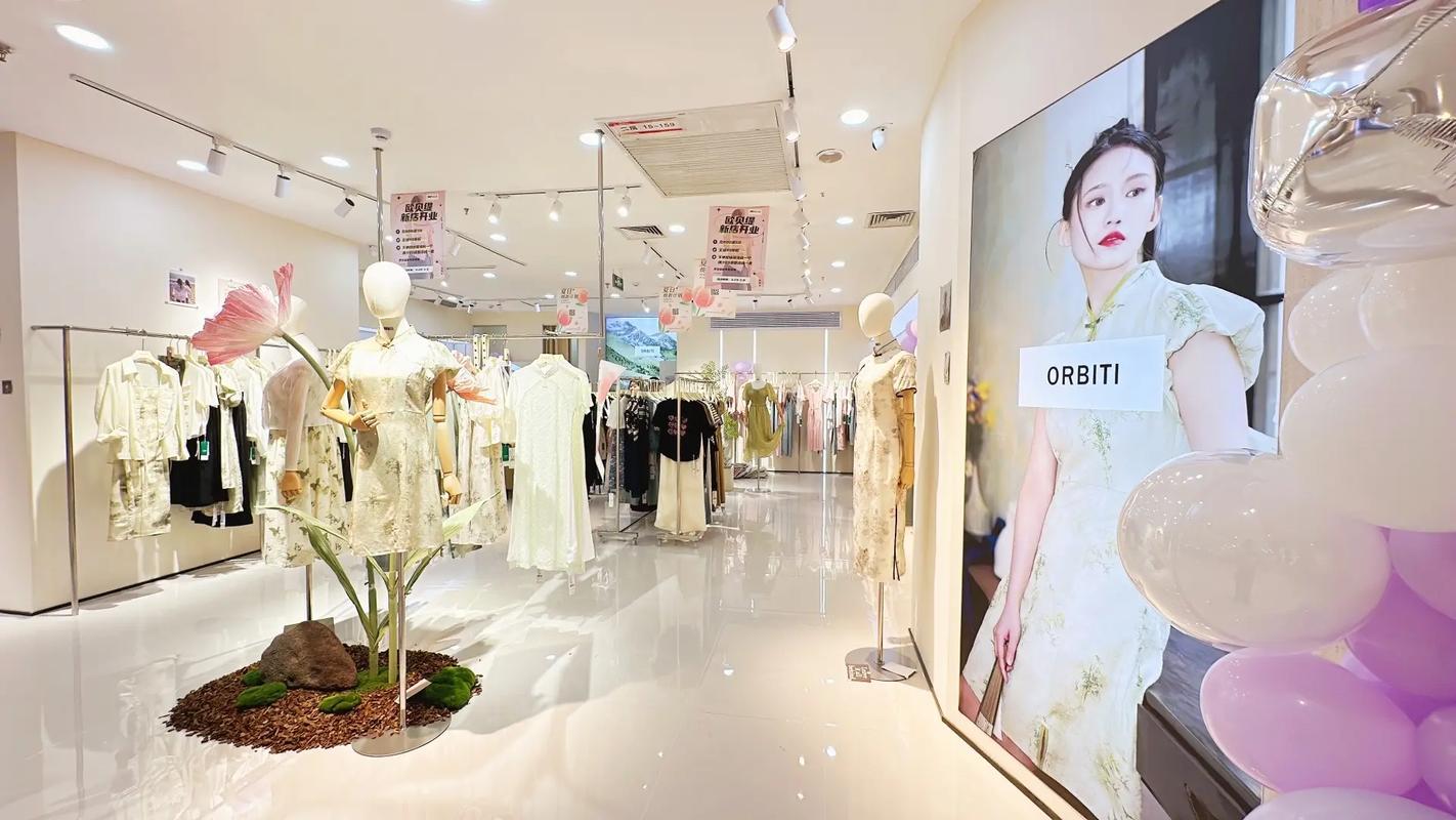 哪些女装品牌好看又好卖?-图3 哪些女装品牌好看又好卖?-图3