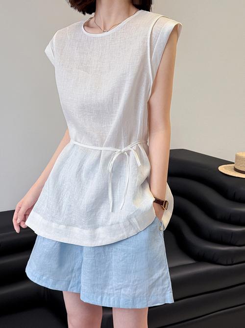 夏天女装无袖衬衫怎么选才显瘦又百搭?-图3 夏天女装无袖衬衫怎么选才显瘦又百搭?-图3