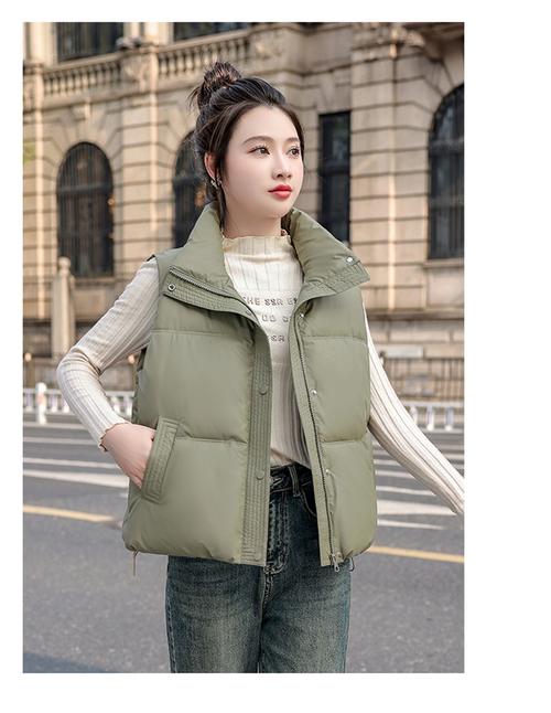 时尚冬装马夹外套女装,今年流行什么款?-图1 时尚冬装马夹外套女装,今年流行什么款?-图1