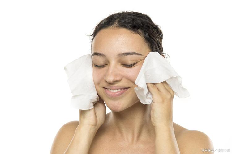 热毛巾敷脸能祛痘印吗？-图3