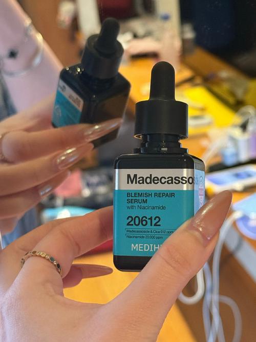 美迪惠尔祛痘修复精华-图2