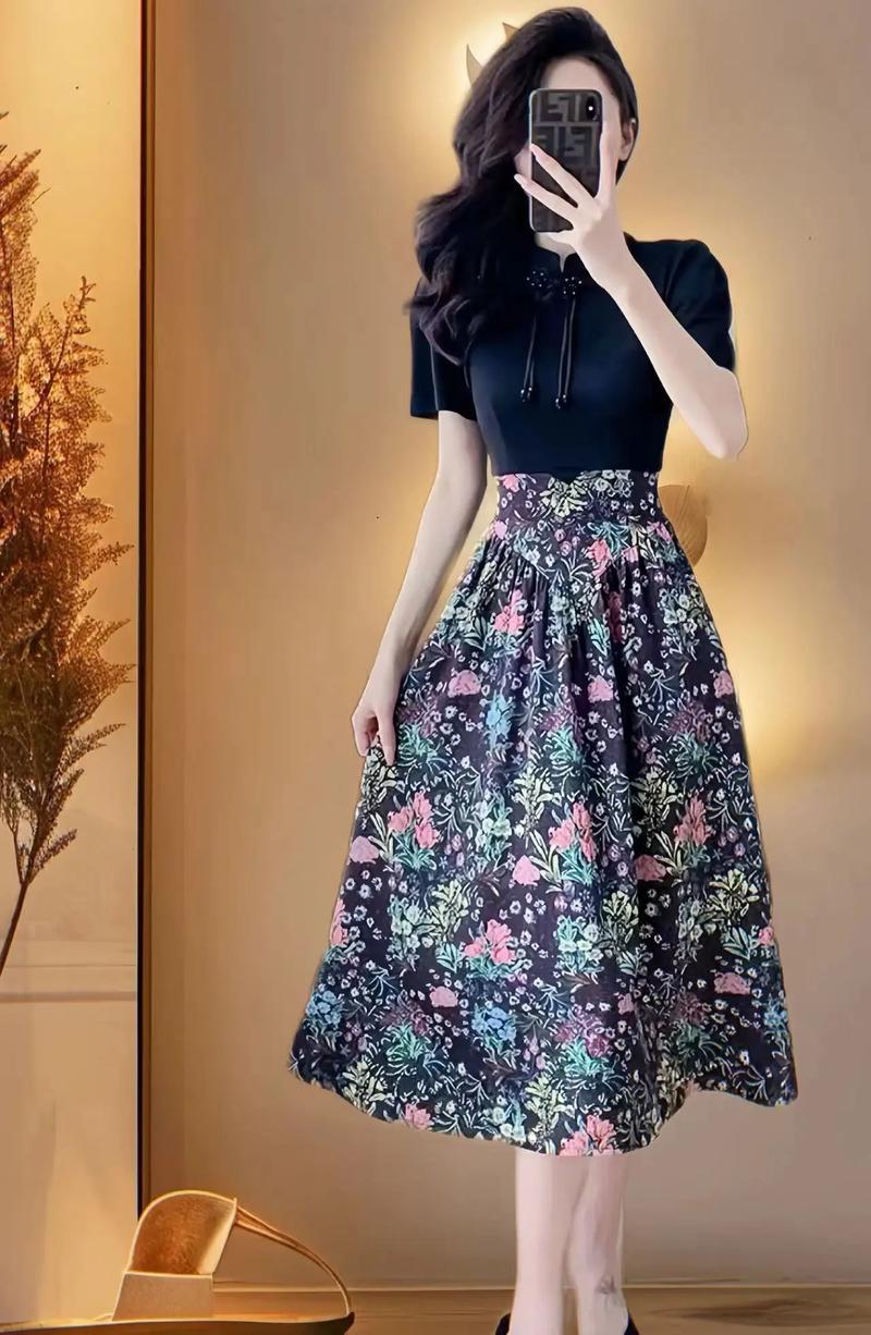 这些裙子图片，哪款更时尚？-图2