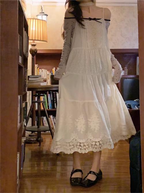 森系女装吊带打底，夏装怎么选更显气质？-图3