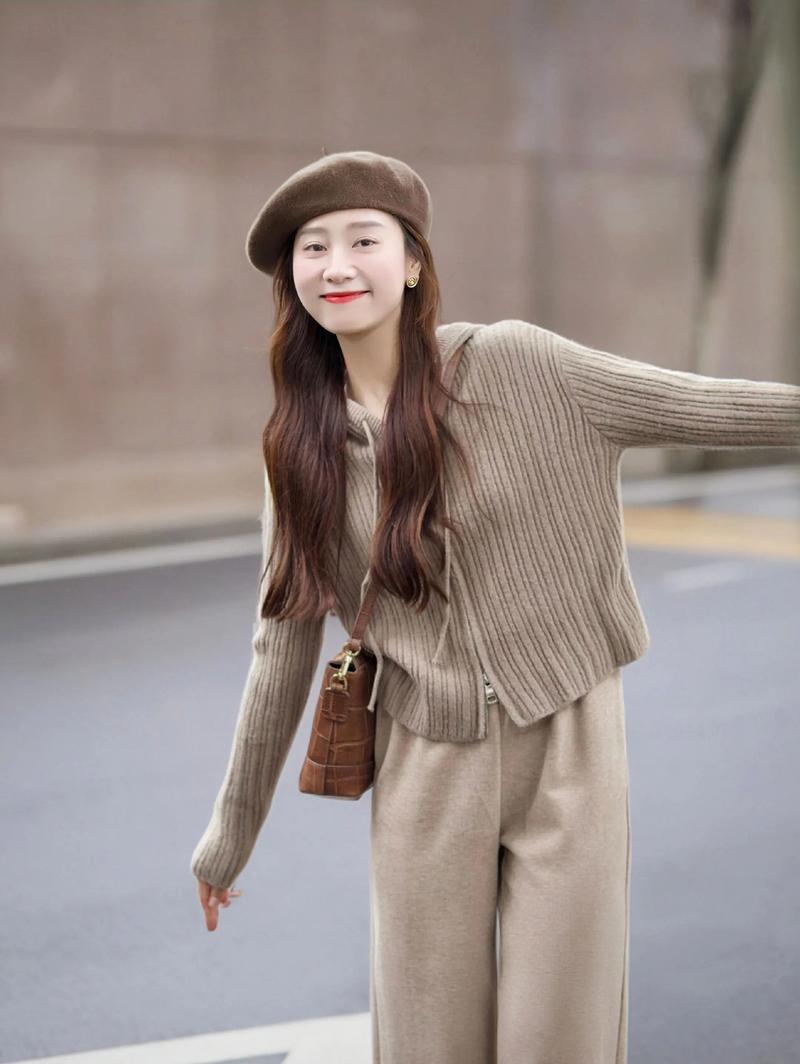 秋日女装怎么搭出气质?-图2 秋日女装怎么搭出气质?-图2